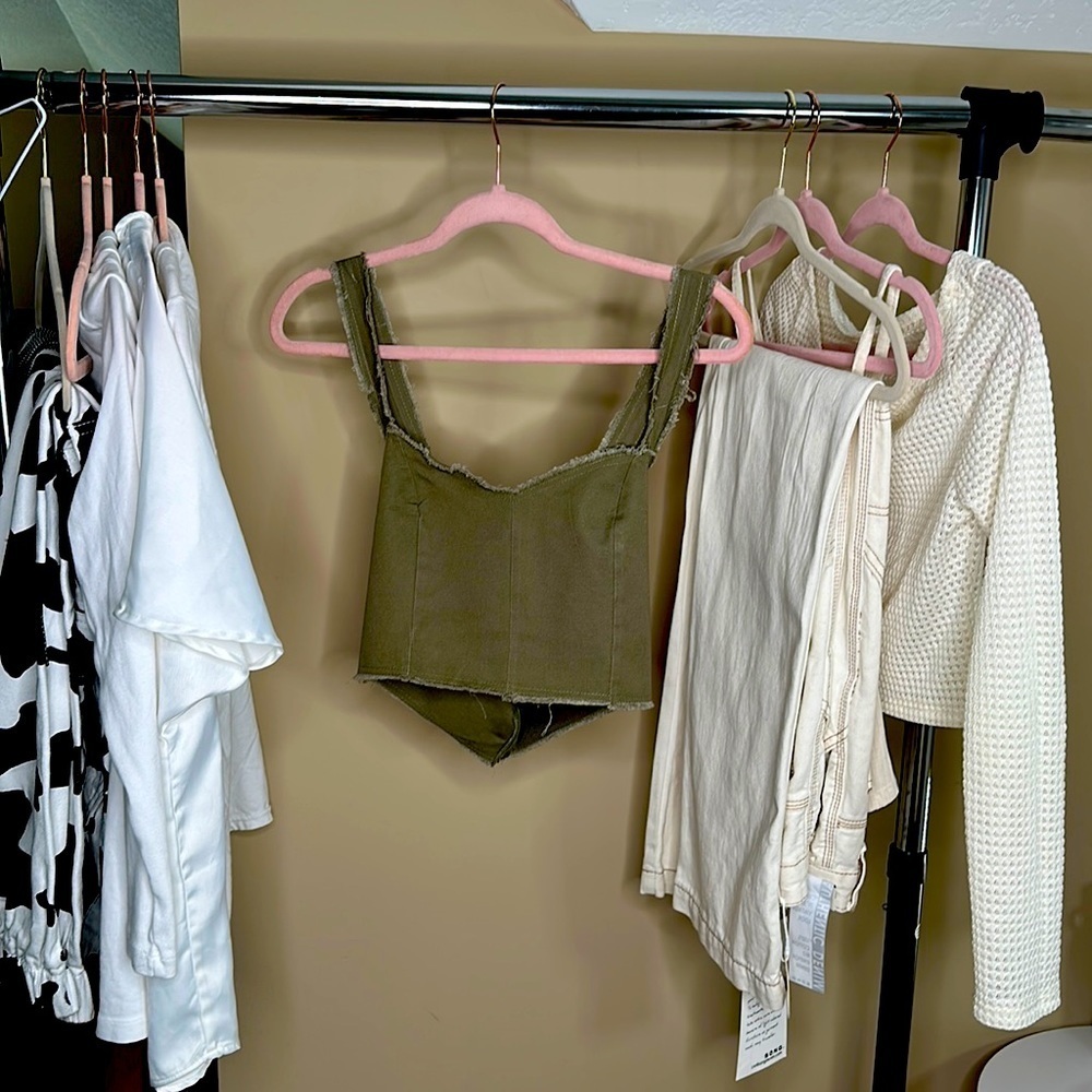 Cross Back Distressed Crop Top